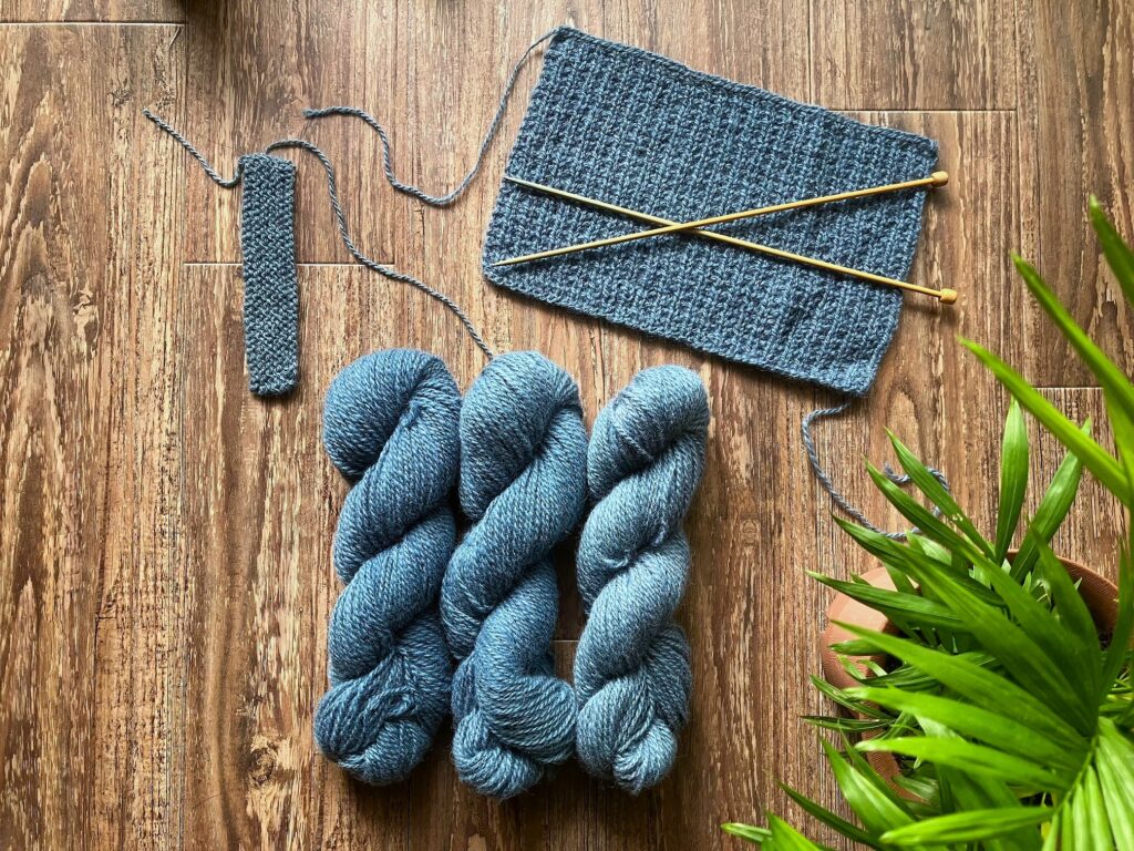 横浜藍毛糸300g〔Blue100g×3かせ〕